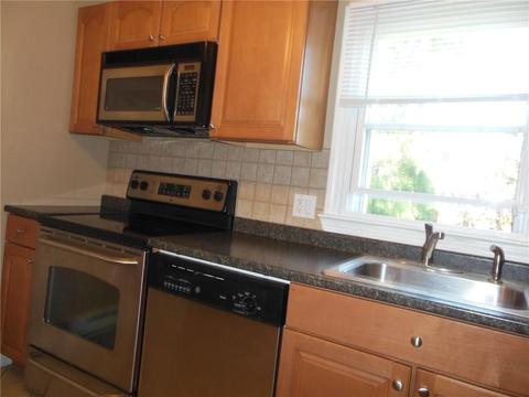 19 Crestview Dr #D, Westerly, RI 02891 photo 5