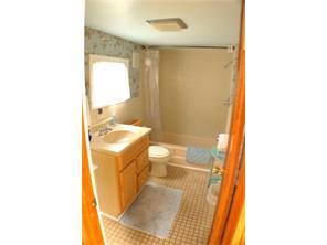 7 Cedar St, Warren, RI 02885 photo 9