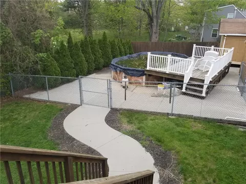 81 Maple St, Coventry, RI 02816 photo 25