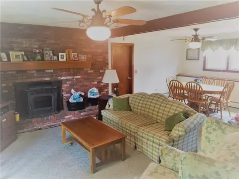 81 Maple St, Coventry, RI 02816 photo 17
