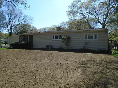 64 Red Chimney Dr, Warwick, RI 02886 photo 21