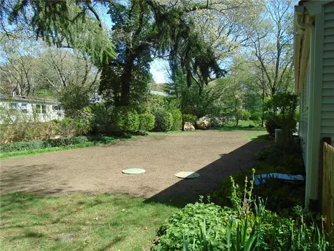 64 Red Chimney Dr, Warwick, RI 02886 photo 23