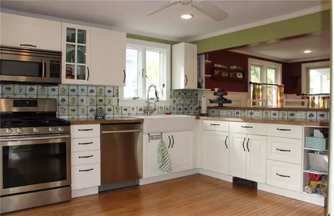 38 Natick Ave, Warwick, RI 02886 photo 9