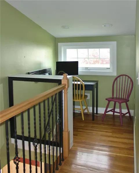 38 Natick Ave, Warwick, RI 02886 photo 21