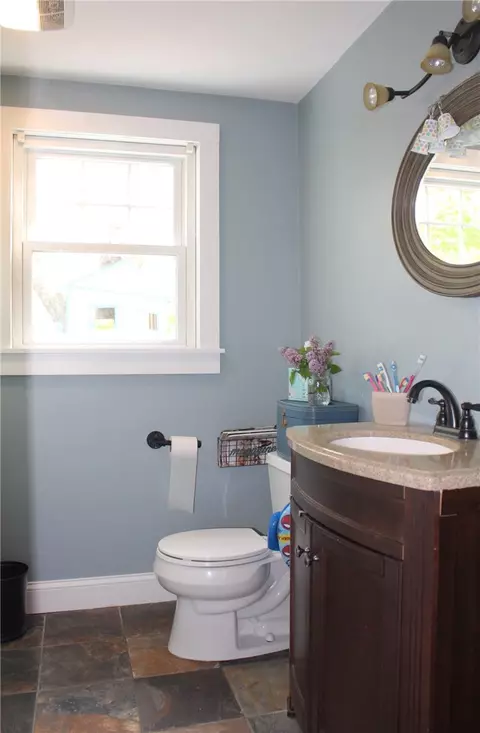 38 Natick Ave, Warwick, RI 02886 photo 12