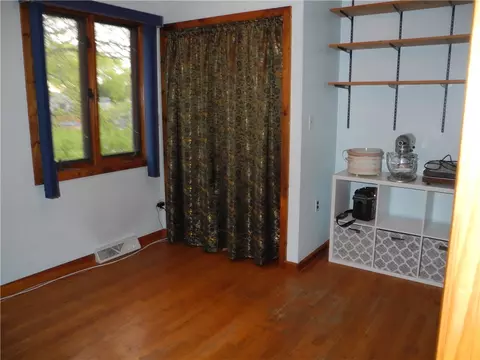 8 Powhatan Ave, Coventry, RI 02816 photo 11