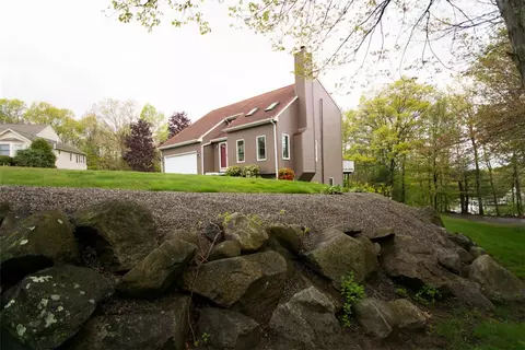 161 Spring Water Dr, Woonsocket, RI 02895 photo 35