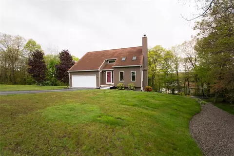 161 Spring Water Dr, Woonsocket, RI 02895 photo 33