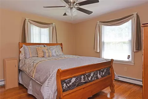 94 Harmony Ct, Warwick, RI 02889 photo 14
