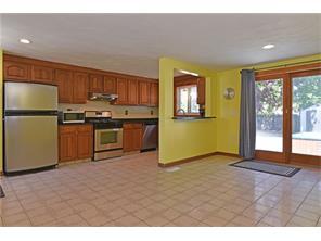 94 Harmony Ct, Warwick, RI 02889 photo 7
