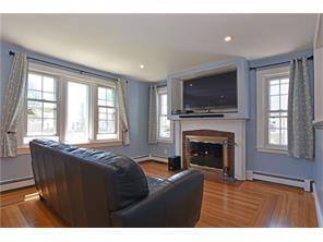 94 Harmony Ct, Warwick, RI 02889 photo 4