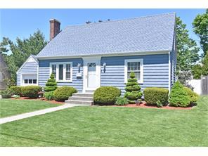 94 Harmony Ct, Warwick, RI 02889 photo 3