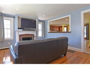 94 Harmony Ct, Warwick, RI 02889 photo 6