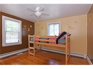 94 Harmony Ct, Warwick, RI 02889 photo 17