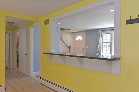94 Harmony Ct, Warwick, RI 02889 photo 13