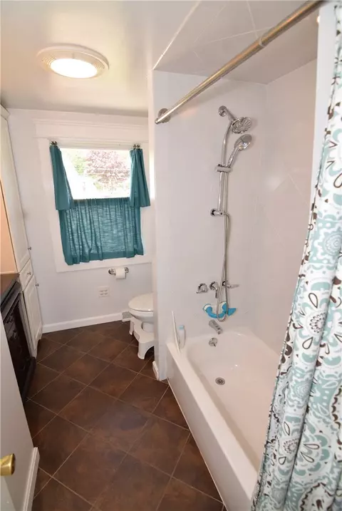 86 Oberlin Dr, Warwick, RI 02886 photo 31