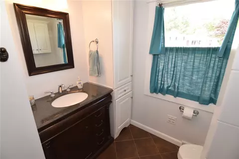 86 Oberlin Dr, Warwick, RI 02886 photo 30