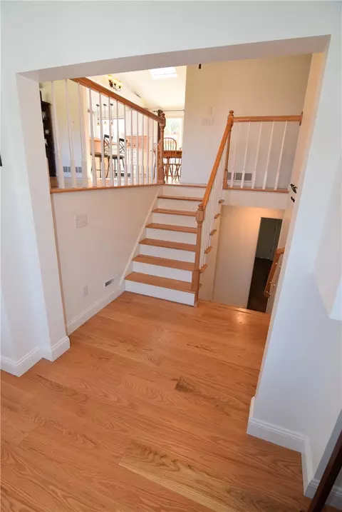 86 Oberlin Dr, Warwick, RI 02886 photo 16