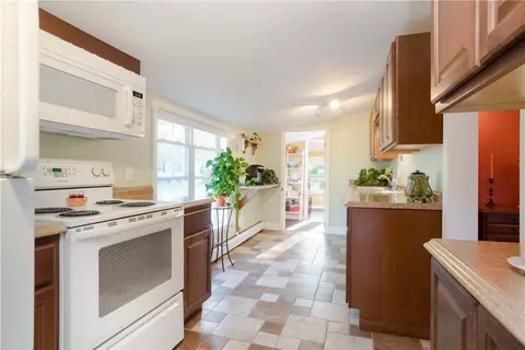 96 Ryan Ave, Warwick, RI 02889 photo 17