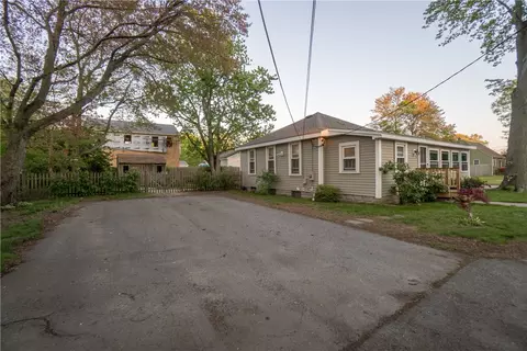 96 Ryan Ave, Warwick, RI 02889 photo 4