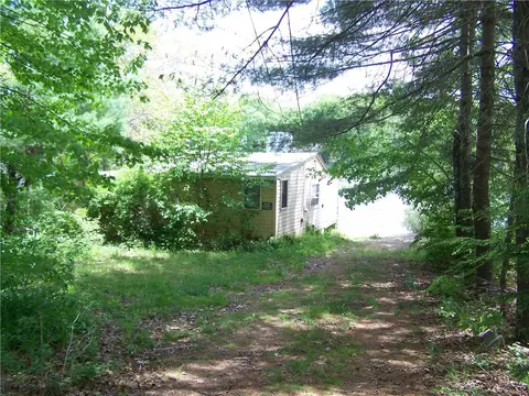 88 W Shore Dr, Exeter, RI 02822 photo 1