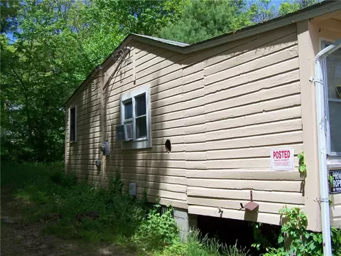 88 W Shore Dr, Exeter, RI 02822 photo 4