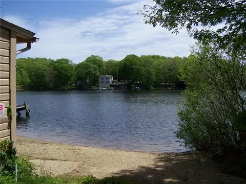88 W Shore Dr, Exeter, RI 02822 photo 2