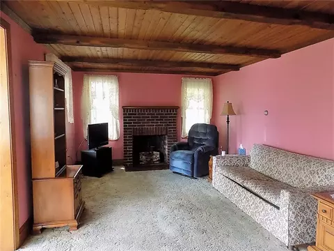 31 Everett Ave, Bristol, RI 02809 photo 8