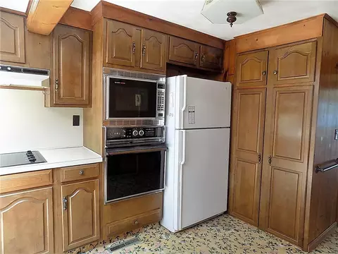 31 Everett Ave, Bristol, RI 02809 photo 21