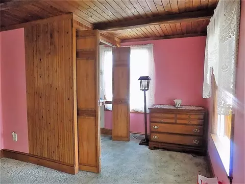 31 Everett Ave, Bristol, RI 02809 photo 9