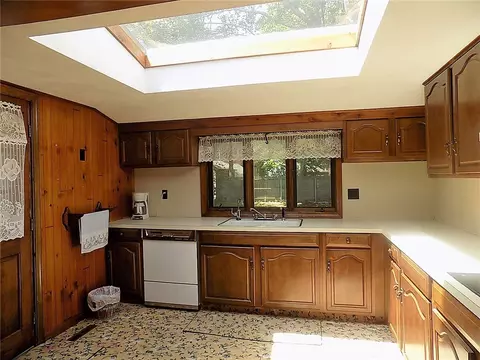 31 Everett Ave, Bristol, RI 02809 photo 20
