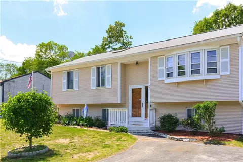 23 Jonathan Ct, Warwick, RI 02888 photo 11