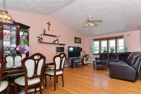 23 Jonathan Ct, Warwick, RI 02888 photo 15