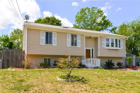 23 Jonathan Ct, Warwick, RI 02888 photo 1
