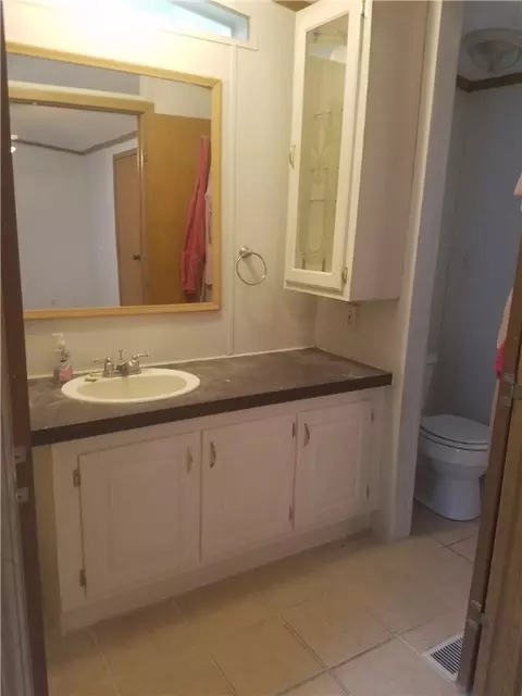 41 Maplewood Dr, Mapleville, RI 02839 photo 10