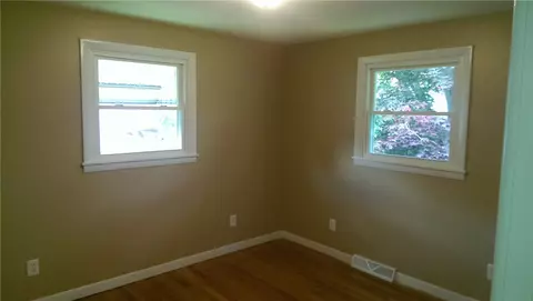 98 Grassy Plain Rd, East Providence, RI 02915 photo 10