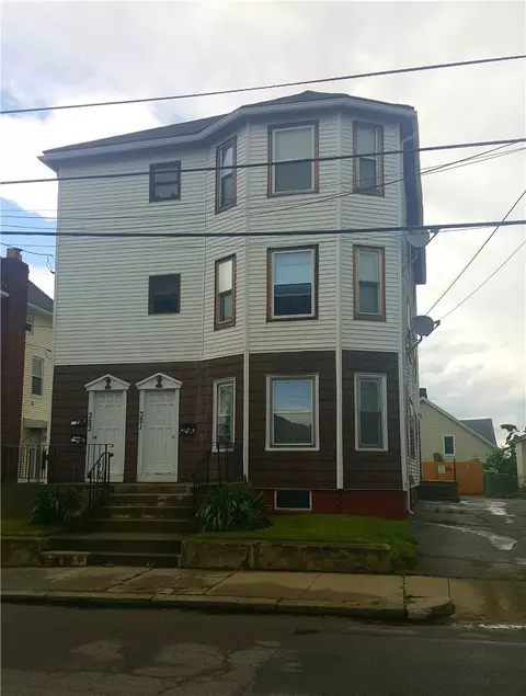 321 2nd Ave, Woonsocket, RI 02895 photo 2