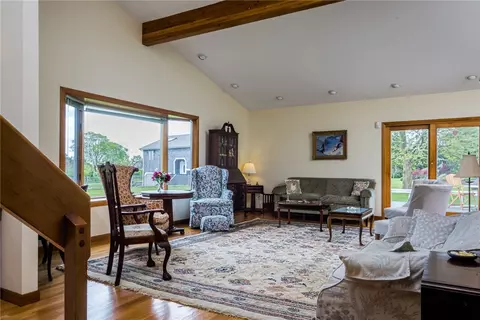 21 Side Rd, Little Compton, RI 02837 photo 5