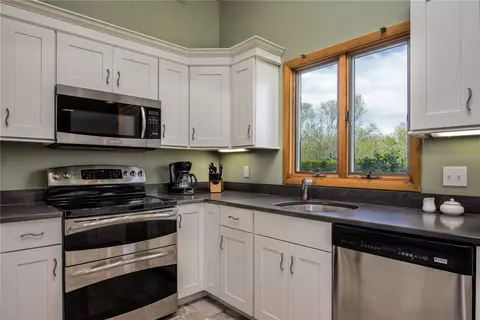 21 Side Rd, Little Compton, RI 02837 photo 11