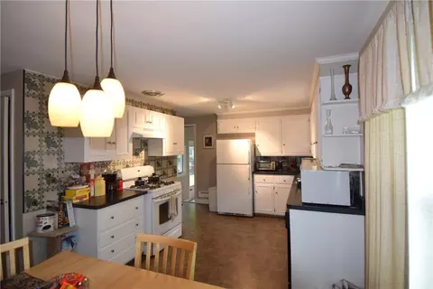 86 Nimitz Rd, Woonsocket, RI 02895 photo 8