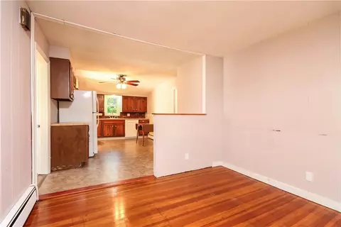 52 Hawksley Ave, Warwick, RI 02889 photo 7