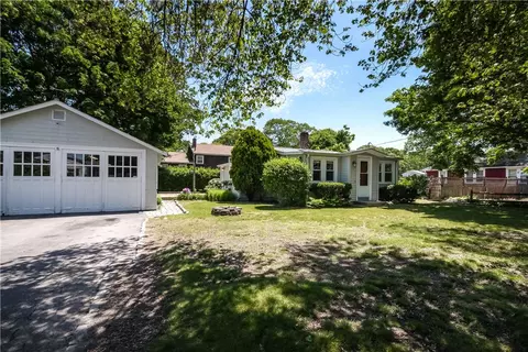 52 Hawksley Ave, Warwick, RI 02889 photo 23