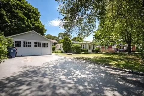 52 Hawksley Ave, Warwick, RI 02889 photo 24