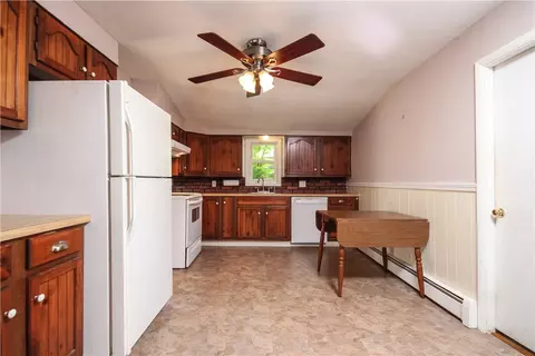 52 Hawksley Ave, Warwick, RI 02889 photo 10