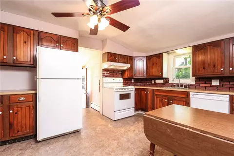 52 Hawksley Ave, Warwick, RI 02889 photo 12