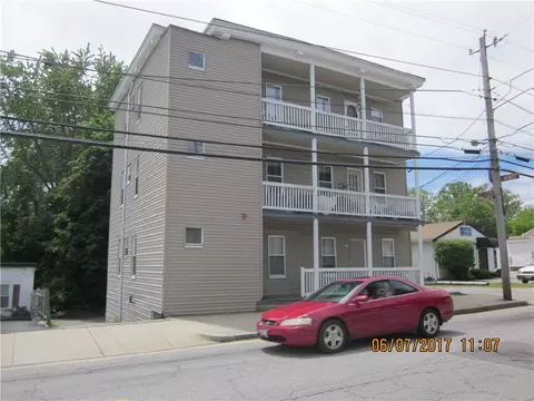 323 Cass Ave, Woonsocket, RI 02895 photo 3