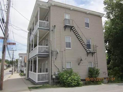 323 Cass Ave, Woonsocket, RI 02895 photo 4