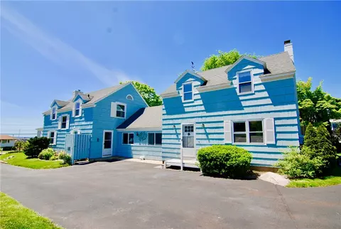 19 Knowles Ave, Westerly, RI 02891 photo 4