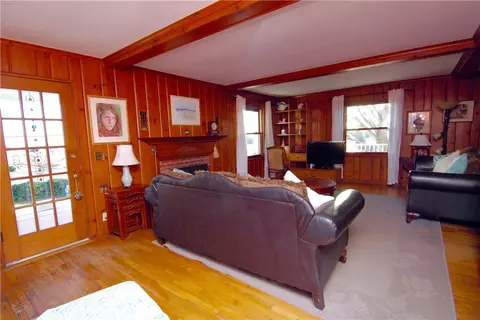 19 Knowles Ave, Westerly, RI 02891 photo 18