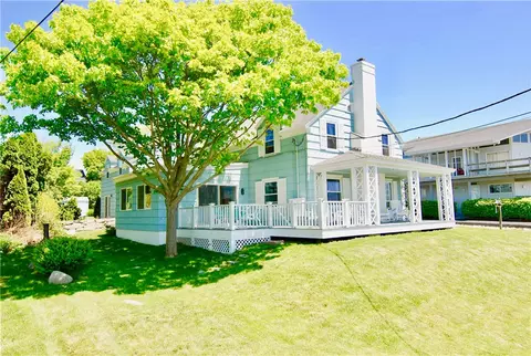 19 Knowles Ave, Westerly, RI 02891 photo 1